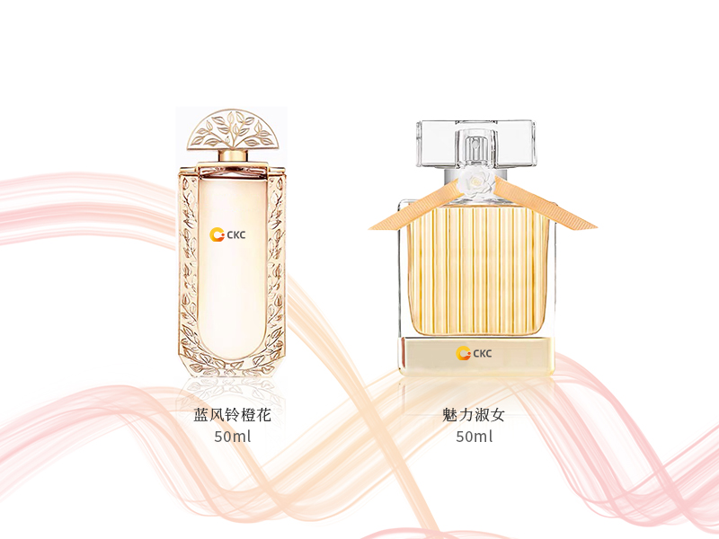 綠葉、濃郁花香 